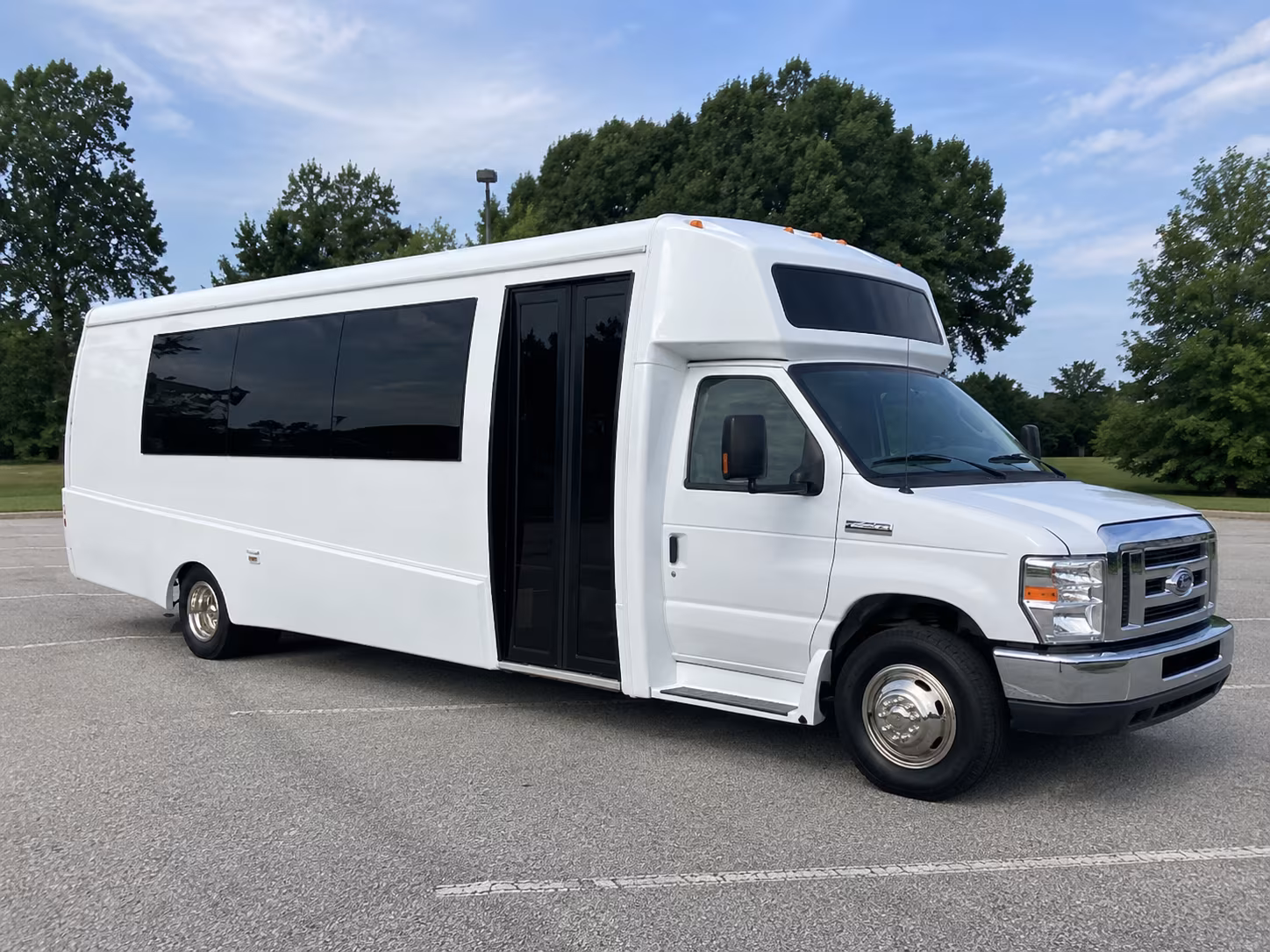 billings 18 passenger party bus